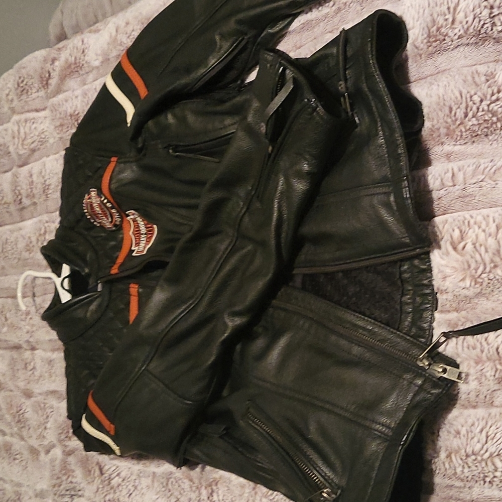 Like new. Worn once. Genuine Harley Davidson all leather jacket.